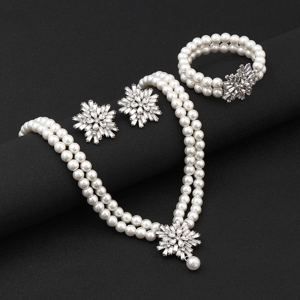Elegant Snowflake Pearl Necklace and Earrings Set - Perfect for Weddings and Banquets