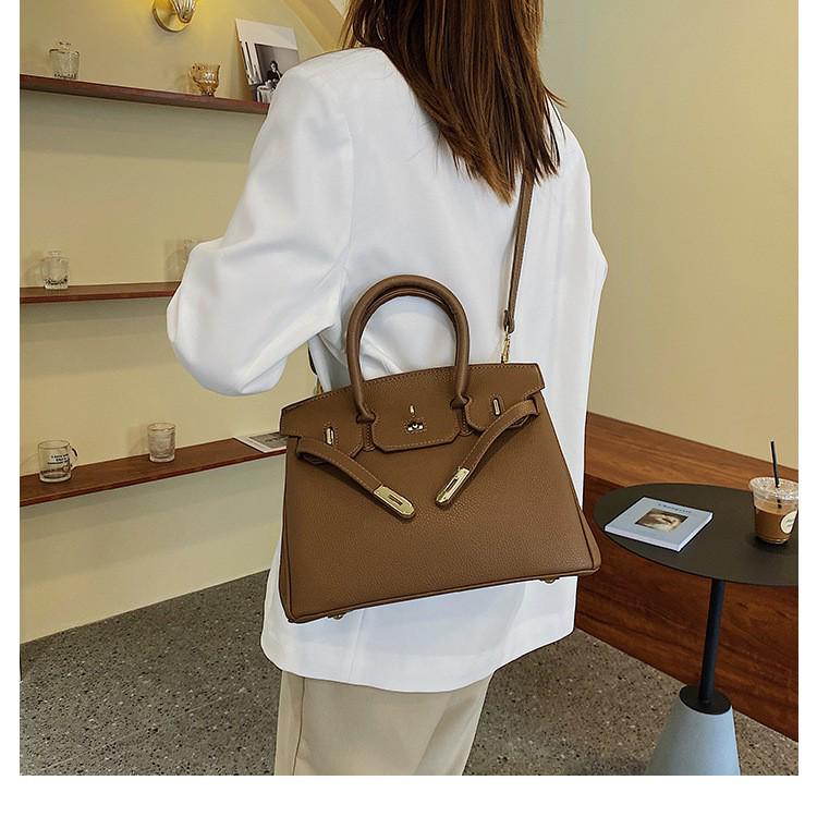 Large Kelly Bag: Retro European-American Light Luxury Women's Crossbody Handbag