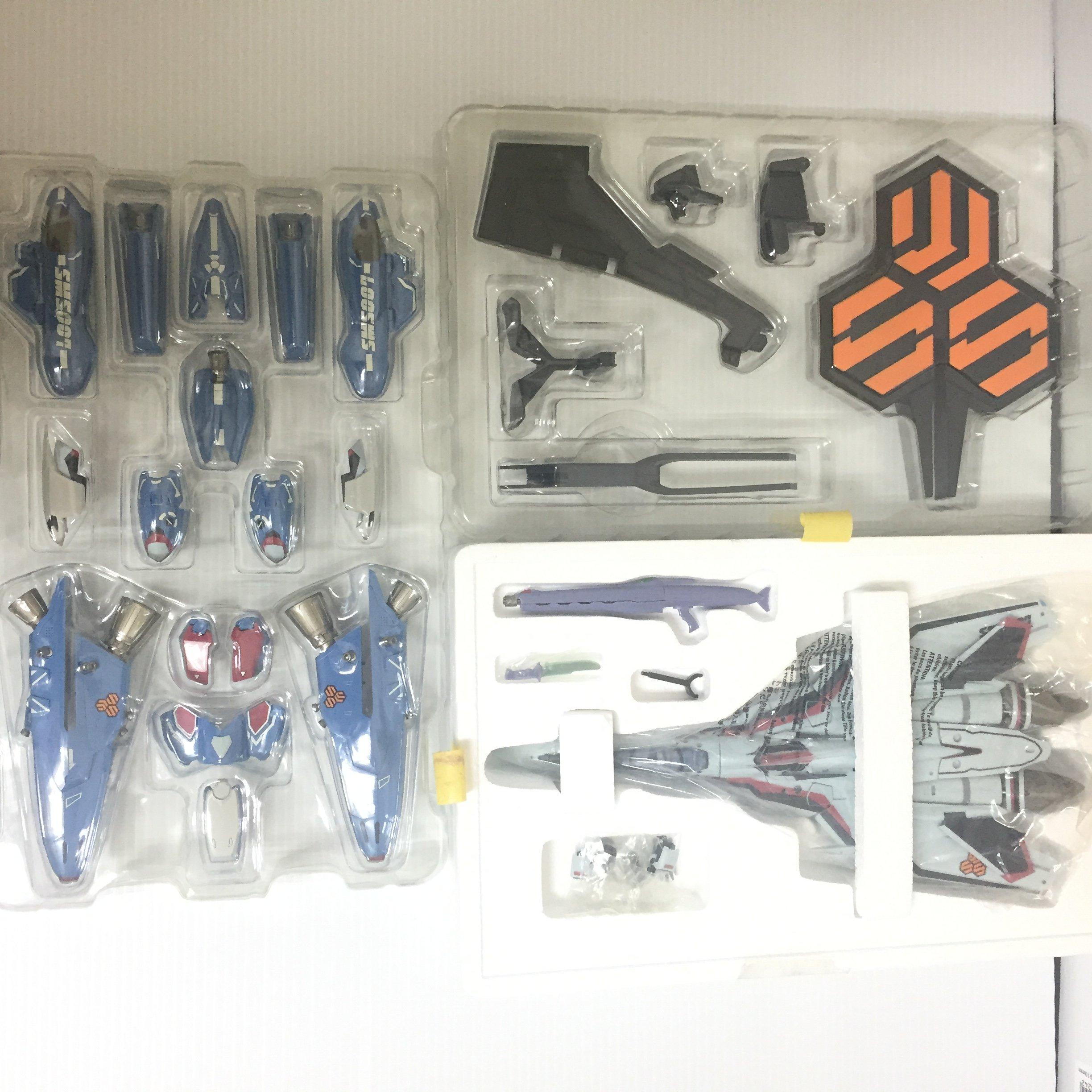 

TAMASHII NATIONS DX Chogokin Супер Мессия Валькирия Альто VF-25F (Саотоме Кастом)