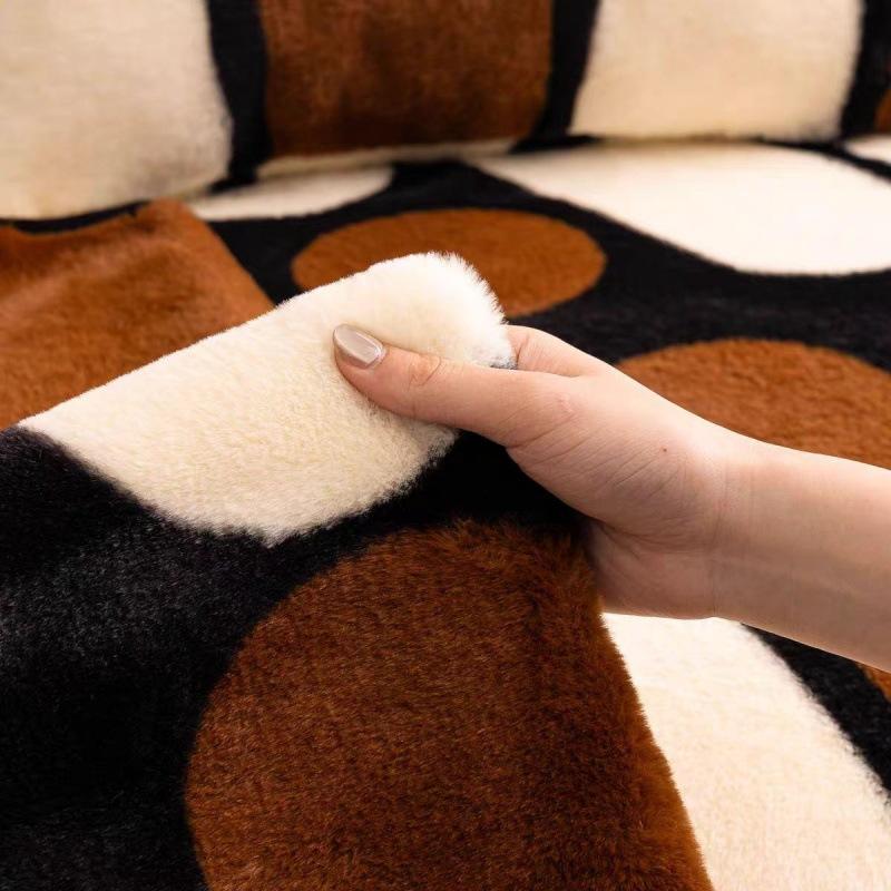 Verdickte Kaninchenplüsch-Sofahülle Rutschfest Hautfreundlich Samt Warm Wohnzimmer Rückenlehne Armlehne Kissen für Herbst Winter