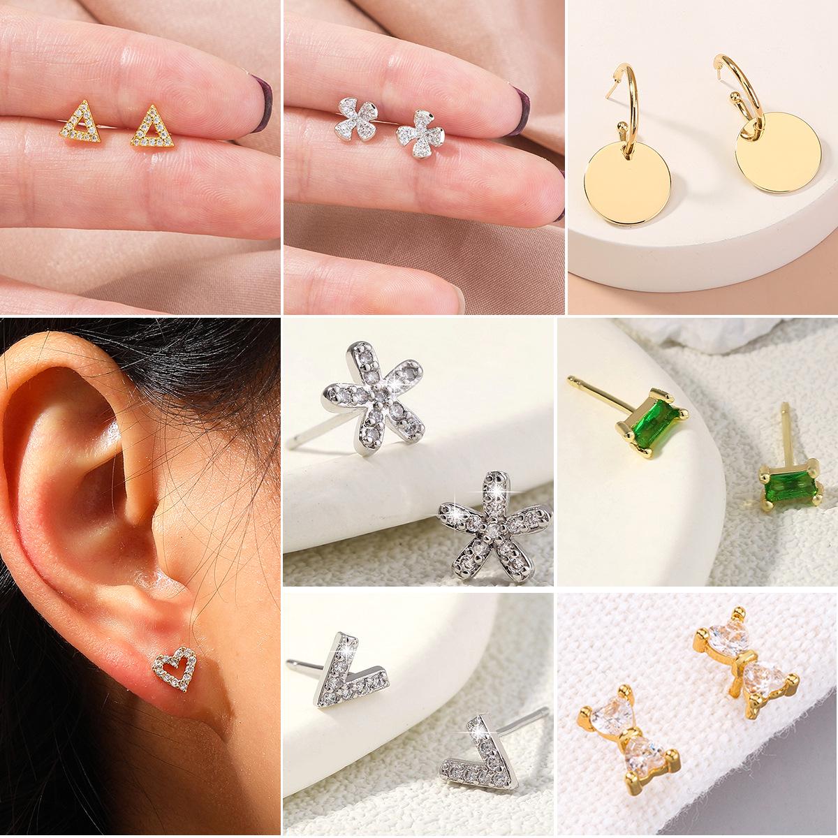 

Emerald Green Zircon Mini Stud Earrings