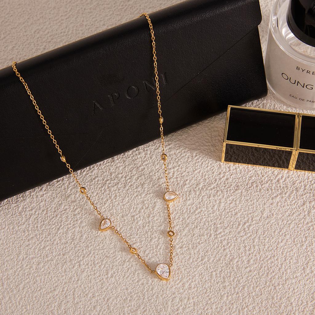 Light Luxury High-end Water Drop-shaped Zircon Necklace Accessories