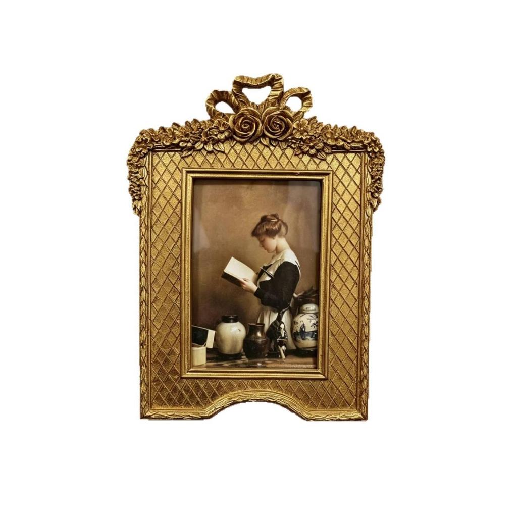 Tabletop Picture Frame Vintage Resin Ornate Design for Desk, Shelf