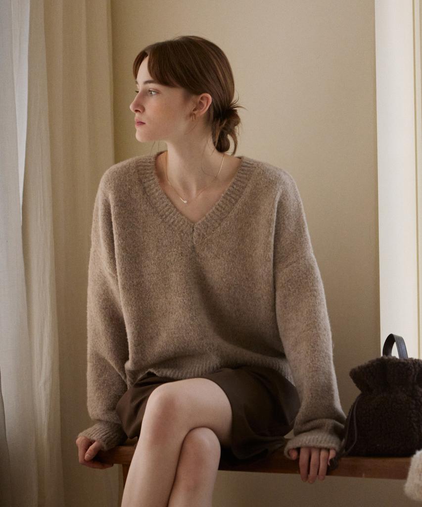ADAUL Soft Loose V-Neck Knit - Hazy Brown
