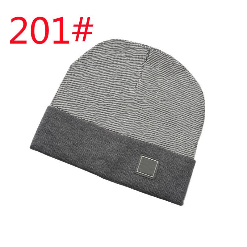 Designer Beanie Knit Hat With Thermal Fabric For Men And Women Winter Comfort