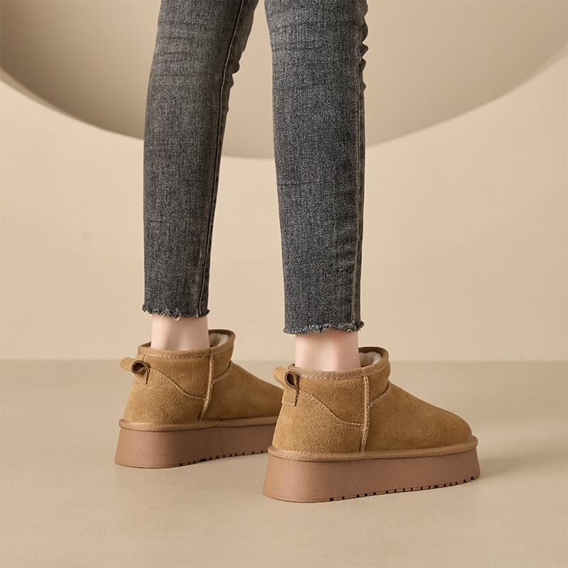 Autumn and winter leather snow boots women's thick-soled piled thickened cotton shoes women's one-pedal casual cotton snow boots