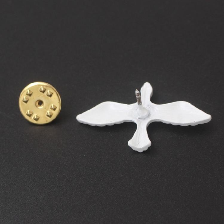 Individualized Brooches Accessory Stylish Peace Doves Shaped Lapel Pin Ornament