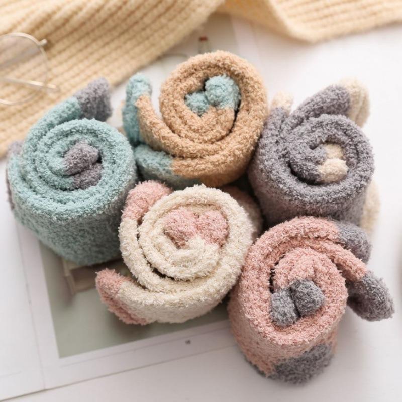 Socks Women's coral fleece socks Winter towel thickened sleeping socks Snow floor socks Medium tube socks Half fleece socks