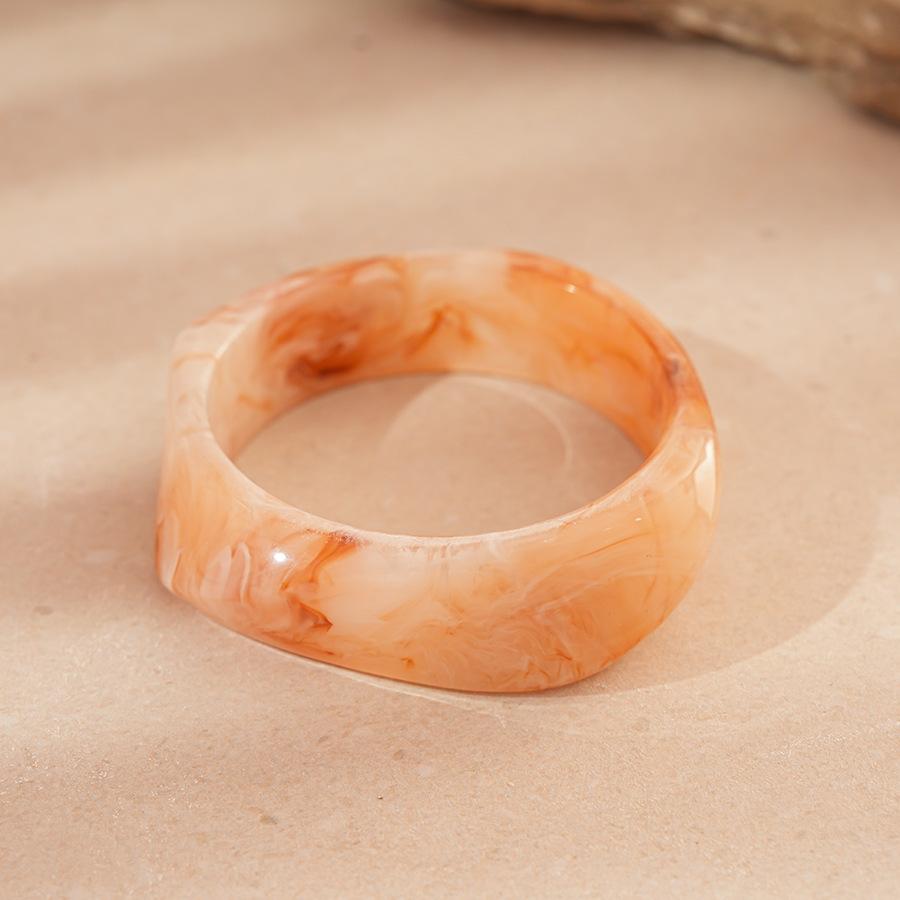 Irregular Pink Acrylic Openning Bangles for Women Personality Sweet Smudging Cuff Bracelet Smooth Resin Wristband