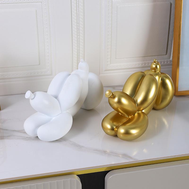 Abstract Balloon Dog Ornament: Nordic Home & Office Decor