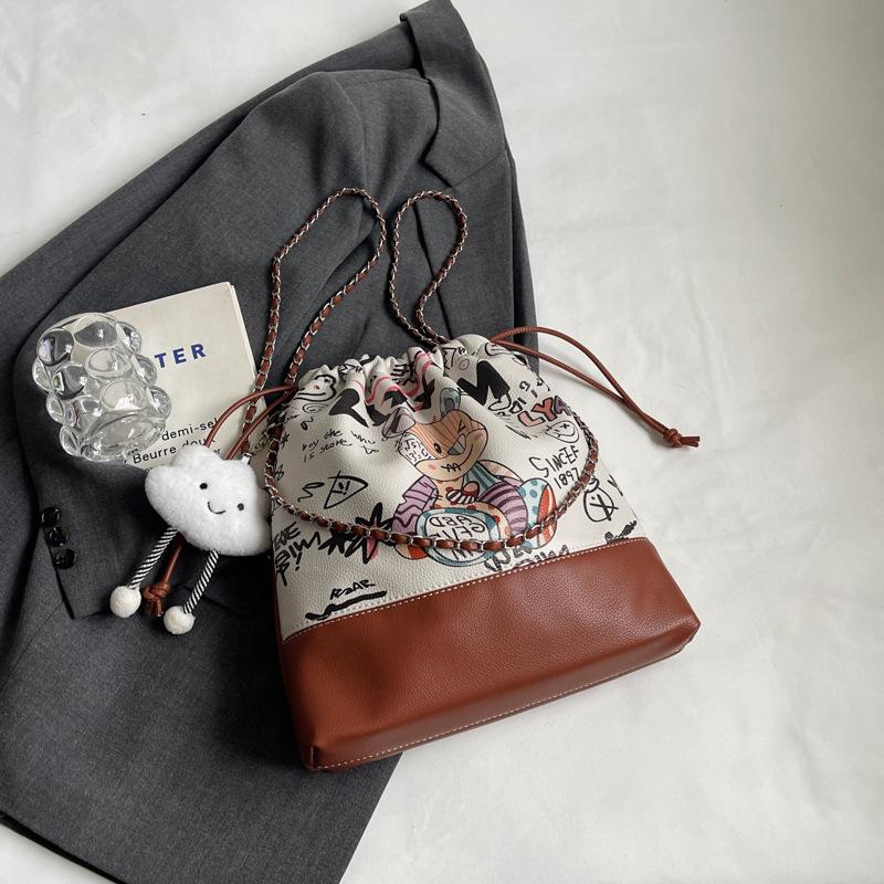 New Beautiful Niche Armpit Bag Large Capacity Foreign Style Bag Women's Fashion Trend Cute Shoulder Bag