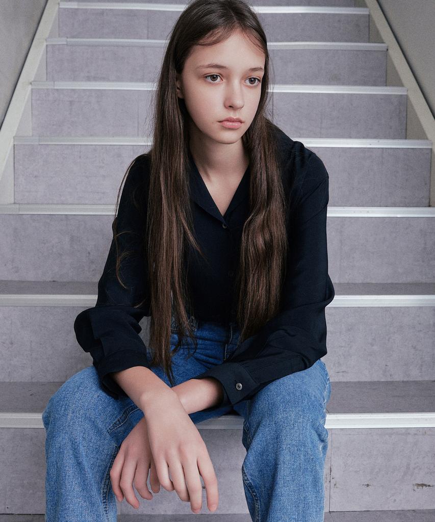 Rank 5 [Reina] Notched Collar Shirt_Black