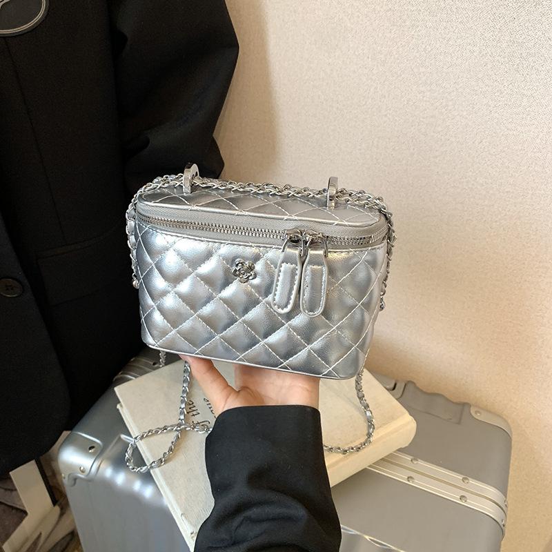 Chain bucket bag women's new fashion versatile casual high-end messenger bag box small square bag