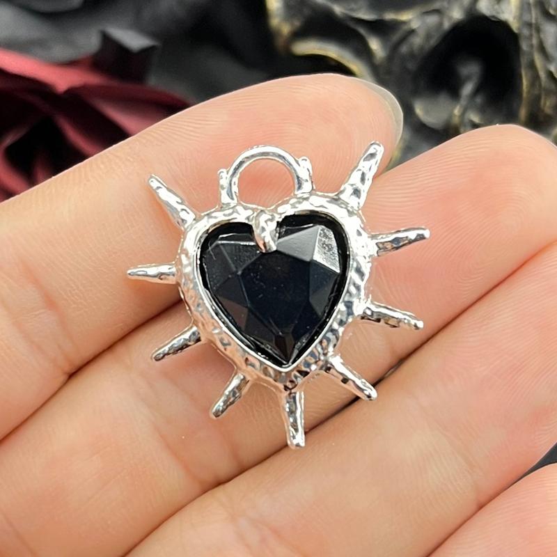 5pcs 30*29mm Goth Spiky Burning Heart Pendant Punk Thorn Heart Charms for Y2K Grunge DIY Jewelry Making Jewelry Craft Findings