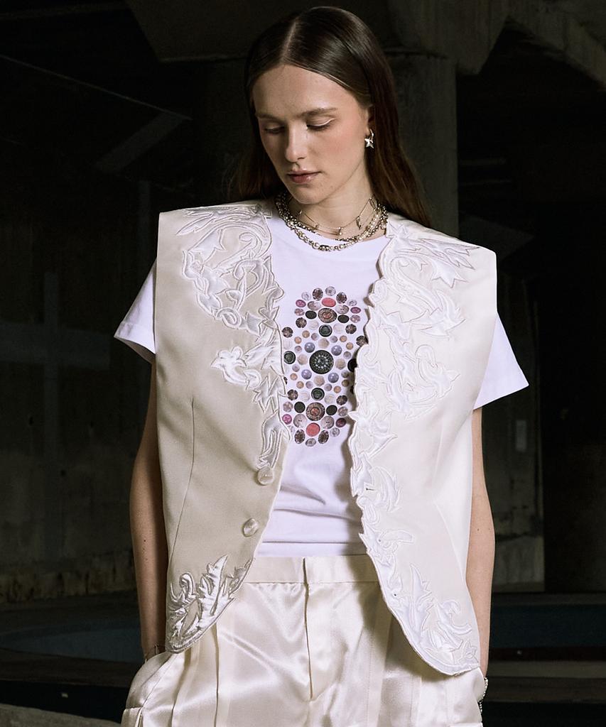 SLOWACID Andre Kim X Slow Acid Women'S Button Graphic Short Sleeve T-Shirt [White]