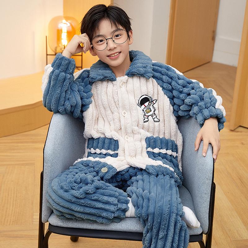 Cute Cartoon Boys' Coral Fleece Pajamas - Cozy Winter Flannel Sleepwear for Kids