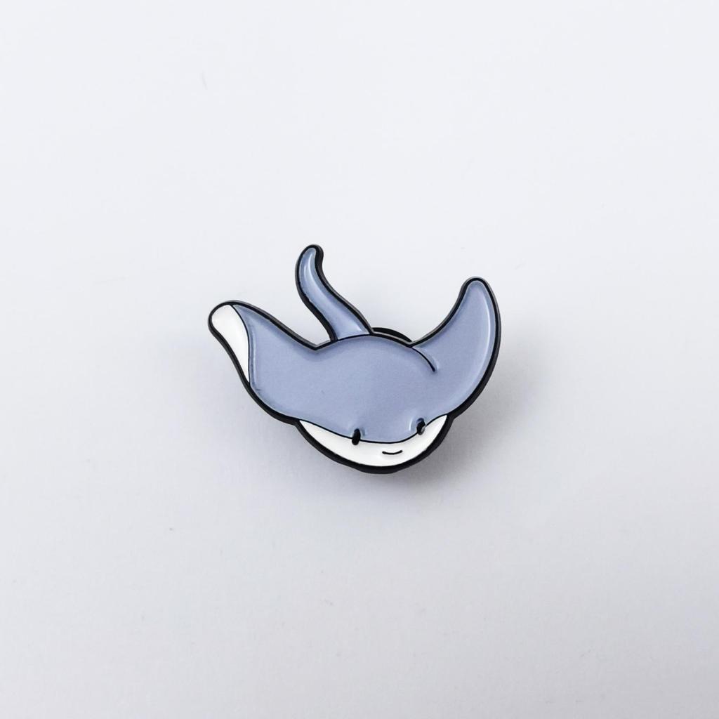 Creative Marine Animal Brooches: Seahorse, Shark, Jellyfish Cartoon Metal Accessories