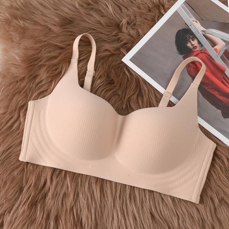 Traceless underwear, women's small breasts gather comfortably, upper support, anti-sagging, no steel ring, double breasts, half a cup, one-piece bra
