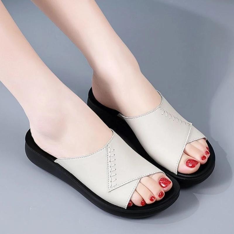 Fashion Thick Shoes Open Toe Eva Women's Slippers and Ladies Sandals Designer Luxury Stylish Vip Clappers Original Summer Slides Sale 39