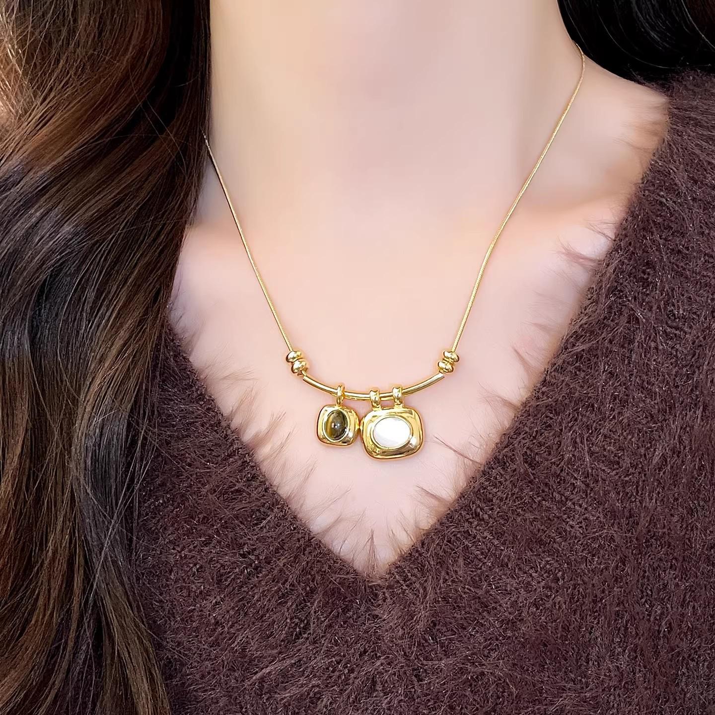 French Tiger Eye Double Pendant Curved Tube Necklace - Elegant High-End Design for Women