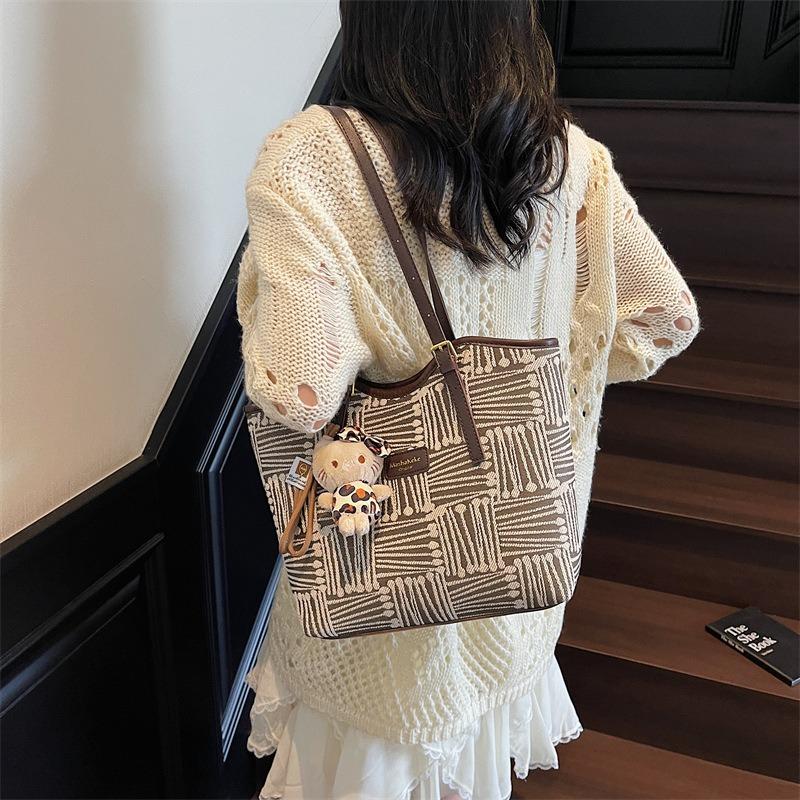 Striped canvas bag women's large-capacity new autumn and winter versatile casual shoulder bag college student class tote bag