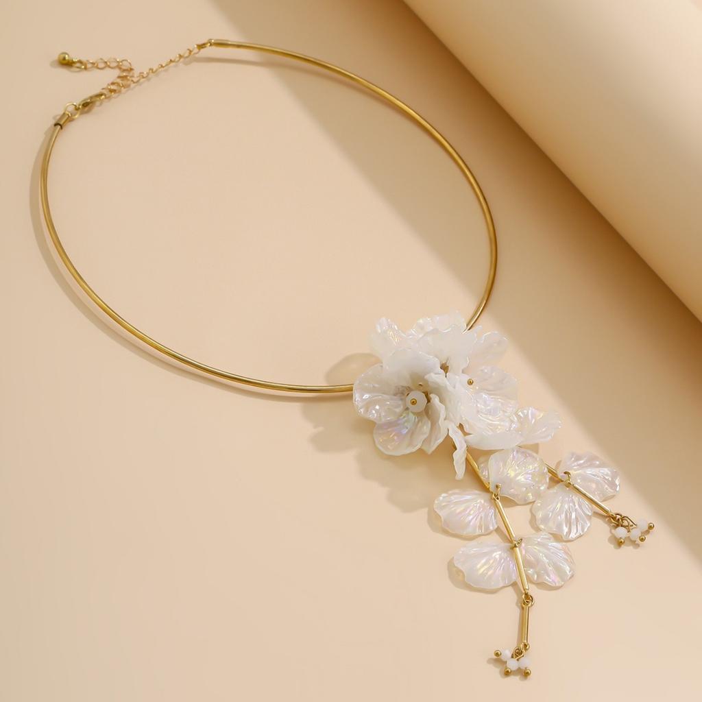 Ingemark Creative Punk Torques Chain Necklace Women Wed Bridal Elegant White Flower Hanging Drop Earrings Wed Bridal Zircon Set