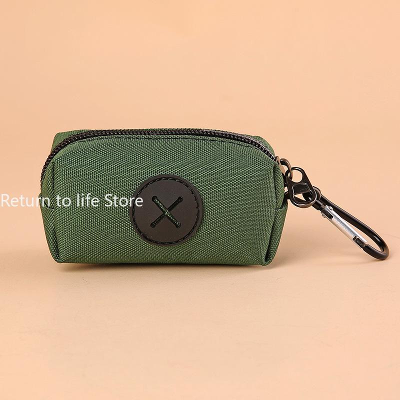 1Pcs Portable Dog Poop Bag Dispenser Hangingable Dog Poop Bag Holder Poo Bags Dispenser for Dogs Walking Garbage Bags Dispensers