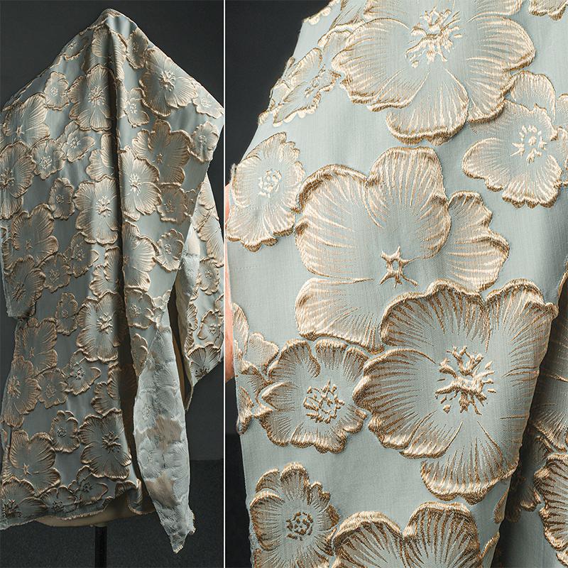 50x145cm Tessuto Jacquard 3D Fiore di Prugno Dorato Texture Goffrata Ricamo Stile Cinese Materiale per Cucito Abito Cheongsam