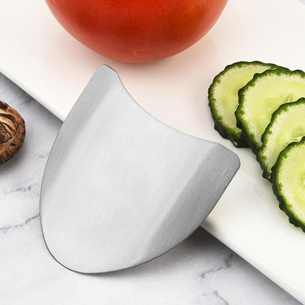 2/4Pcs Stainless Steel Finger Protector Cutting Meat Vegetables Finger Safety Fingerboard Multi-functional Kitchen Tool Accessor