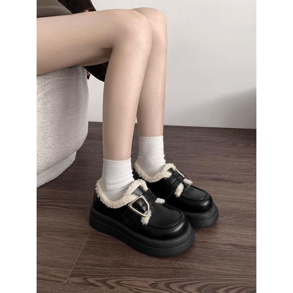 Black velvet retro British style small leather shoes women's 2025 new autumn and winter platform heightening loafers ins tide