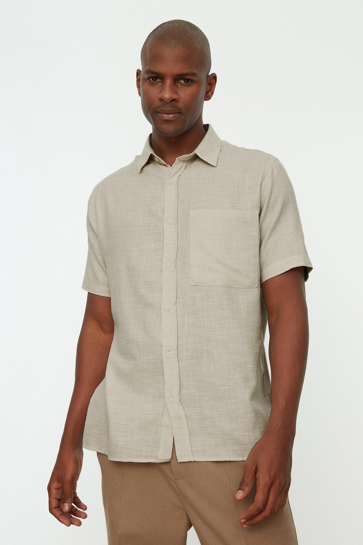 

Stone Мужская соломенная льняная рубашка свободного покроя с одним карманом и коротким рукавом TMNSS22GO0043..