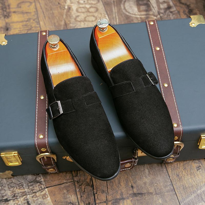 European Station Fashion Loafers Men One-piece Fashionable Buckle Frosted Leather Shoes Men Business Office Shoes Sizes 38-47