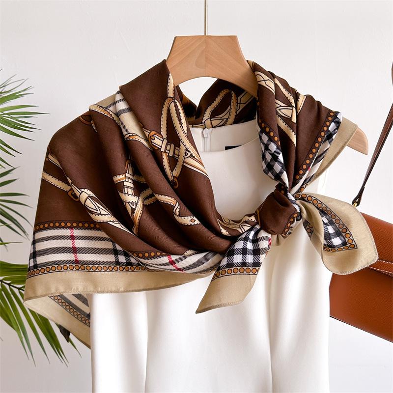 Sweet And Fresh Chain Fashionable 90Cm Imitation Silk Large Square Scarf Retro Printed Shawl Herringbone Scarf Headscarf Women