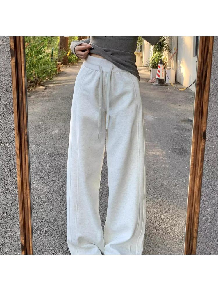 American Retro Women's Floor-Length Straight-Leg Sweatpants, 175-180 Tall, Loose Fit with Slimming Effect for Spring/Autumn.