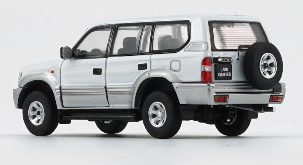 BM Creations Toyota Land Cruiser Prado LC95 White LHD Scale Model 1/64 (64B0355)