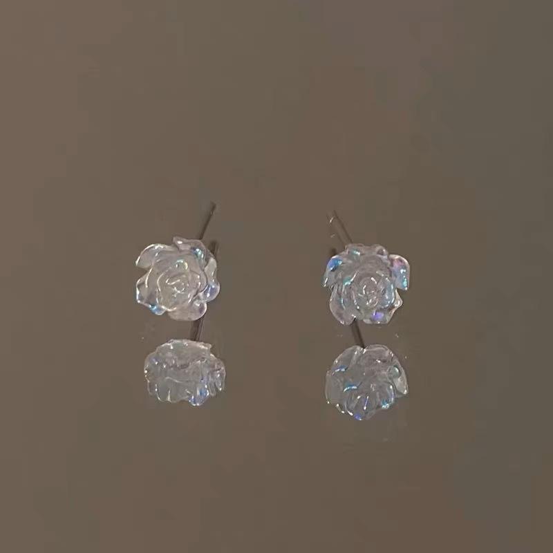 S Silver Needle Camellia Earrings Women s Small Exquisite Sweet Small Flower Ear Jewelry Temperament Advanced Earrings Tide