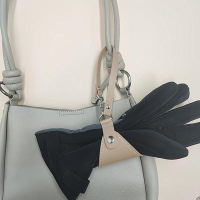 2 STÜCKE Outdoor Reise Strohhut Clip Tragbarer Schalclip Vintage PU Leder Handschuhhalter Clip mit Lanyard an Taschen Strand Damen Accessoires Aufbewahrung