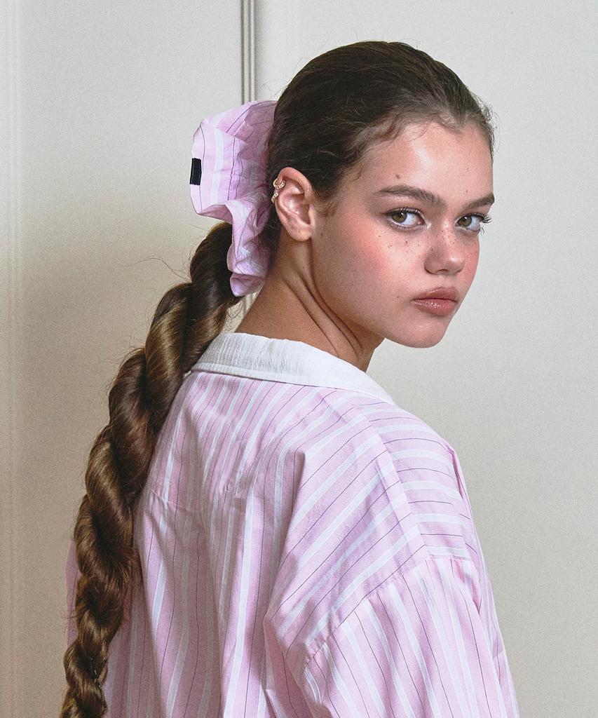 Vinaj Jenny Stripe Scrunchie (Baby Pink)