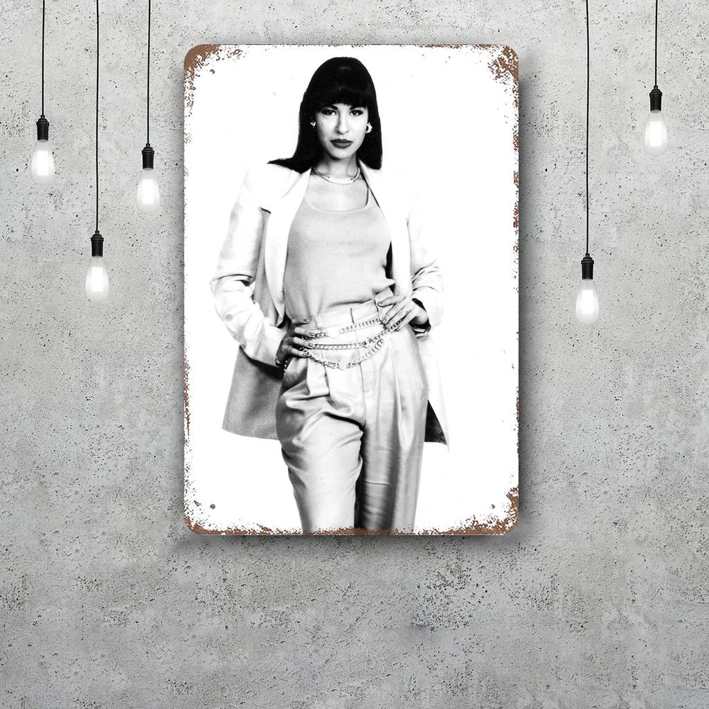 Selena Quintanilla Retro Vintage Tin Sign Poster Decorative Plaque Metal Plate Wall Decor
