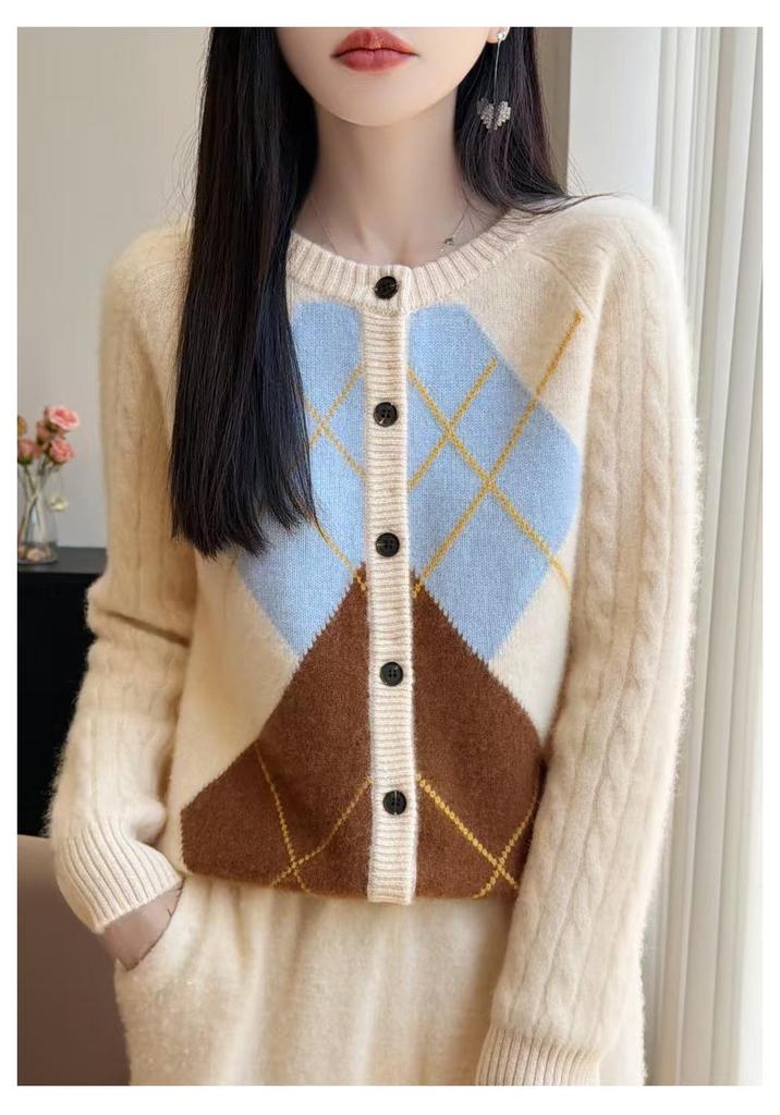 Diamond Pattern 100% Pure Wool Retro Knit Cardigan for Women - Warm, Soft, Skin-friendly, Versatile for Autumn and Winter