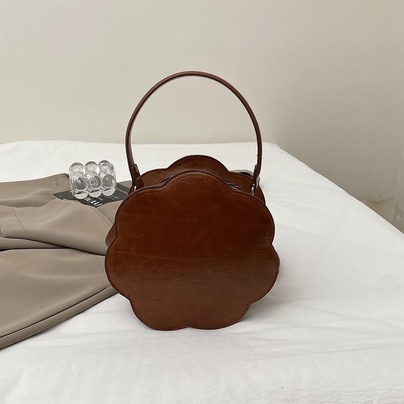 Women's bag fashion personality clock messenger bag European and American creative clock shape three-dimensional portable shoulder bag