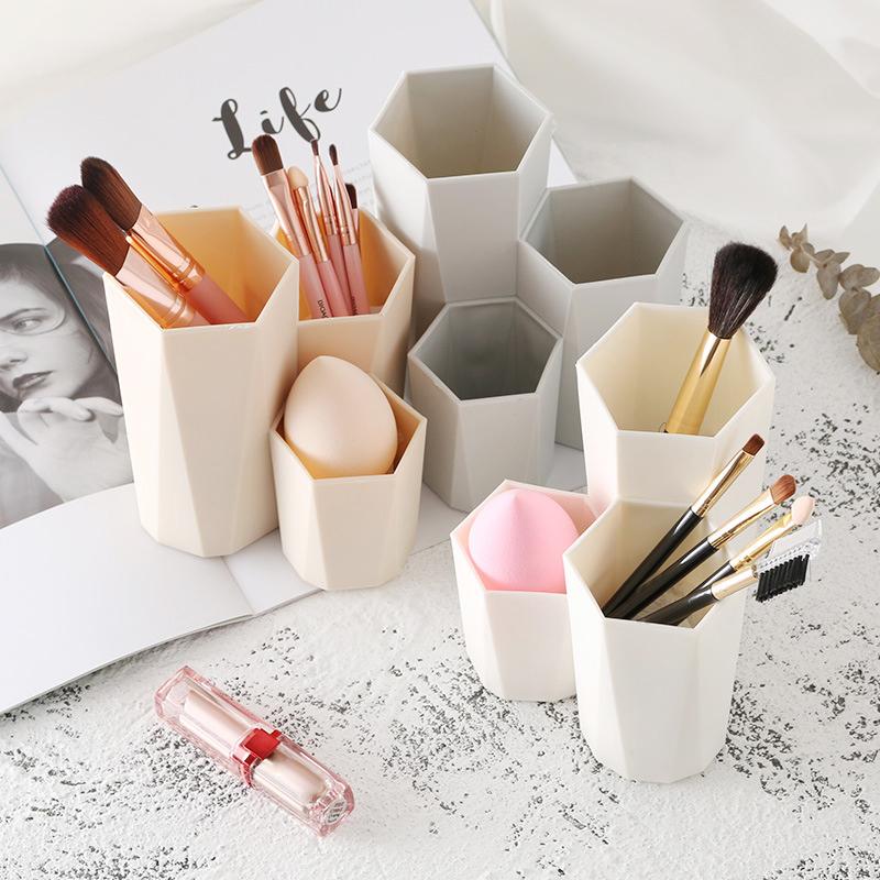 Plastic pen holder, Nordic creative internet famous pen holder storage box, fashionable, cute, simple pen holder decoration