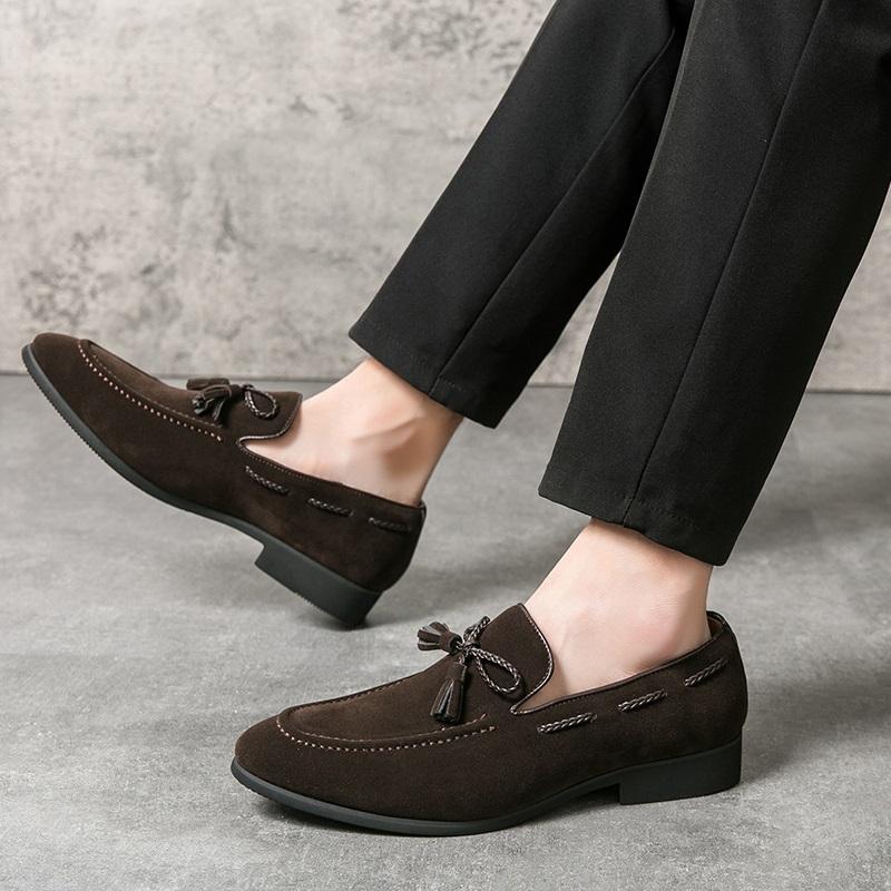 Fashion New Black Brown Loafers New Men's Pointed Bowknot Suede Leather Shoes Male Designer Formal Wedding Dress Homecoming Footwear