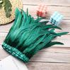 1 yard nadýchaná tmavě zelená stuha s peřím z kohoutího ocasu 25-30 cm Svatba Party Dekorace Šaty Oblečení Šití Řemeslné potřeby DIY Ozdoba