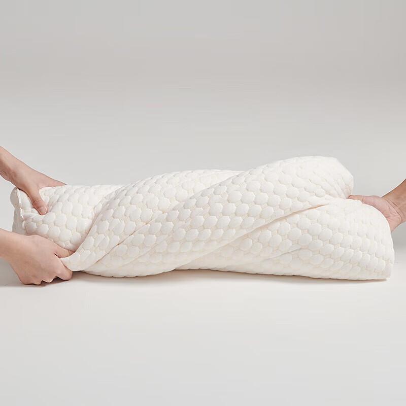 

Knitted Soybean Fiber Comfort Pillow