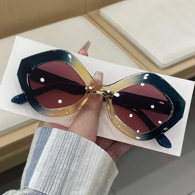  New Retro Irregular Polygon Cat Eye Sunglasses Women Green Red Shades UV400 Fashion Trending Men Sun Glasses