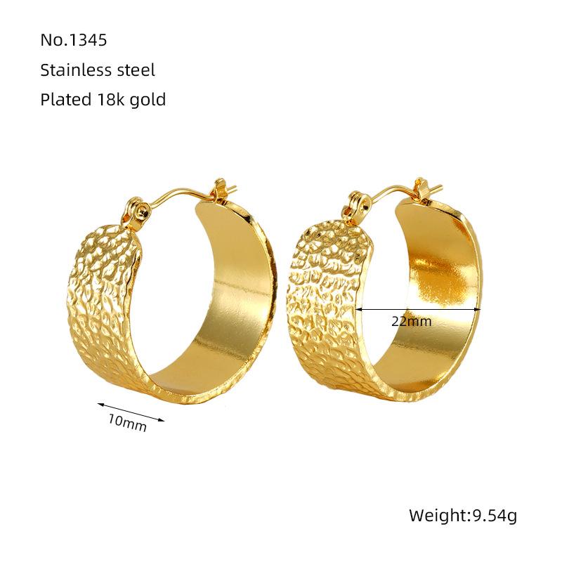 New Fashion Stainless Steel Round Large Earrings Personalized Fashion Light Luxury Wind Titanium Steel Earrings Women