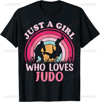 Judoka Retro Retro Is Just a Summer T-shirt for Girls Who Love Judo Short Sleeved Crewneck Loose Comfortable Street Tops