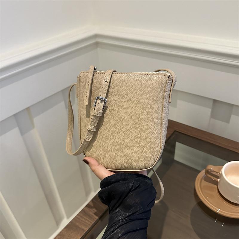 Fashionable Ladies Mini Crossbody Bag 2024 New Trendy Lightweight Pu Shoulder Bag