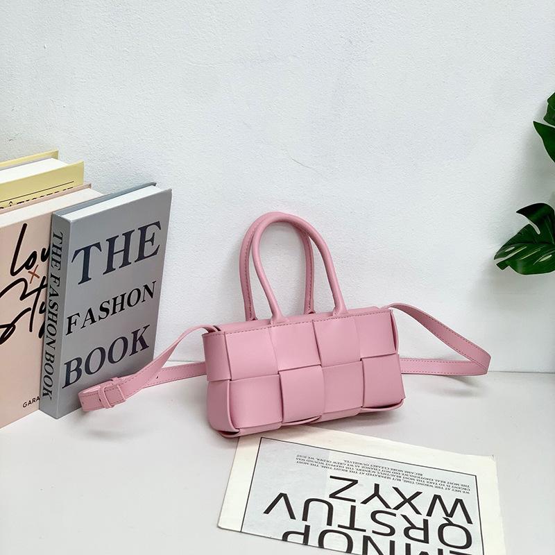 2024 Early spring new leather woven vegetable basket bag women's hand shoulder messenger bag small mini versatile